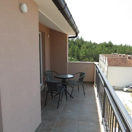 Apartment Ljubicic Podstrana